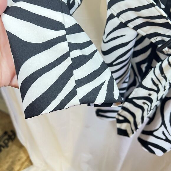 Heart Soul Zebra Print Belted Trench Coat Cruella Core Womens M Y2K Indie Sleaze - Picture 3 of 8